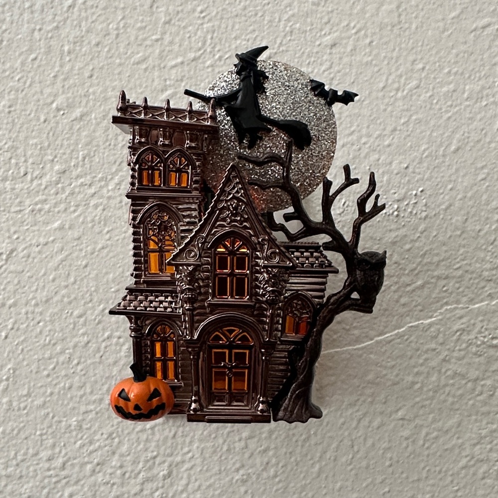 Bath & Body Works Wallflowers Halloween Plug-In